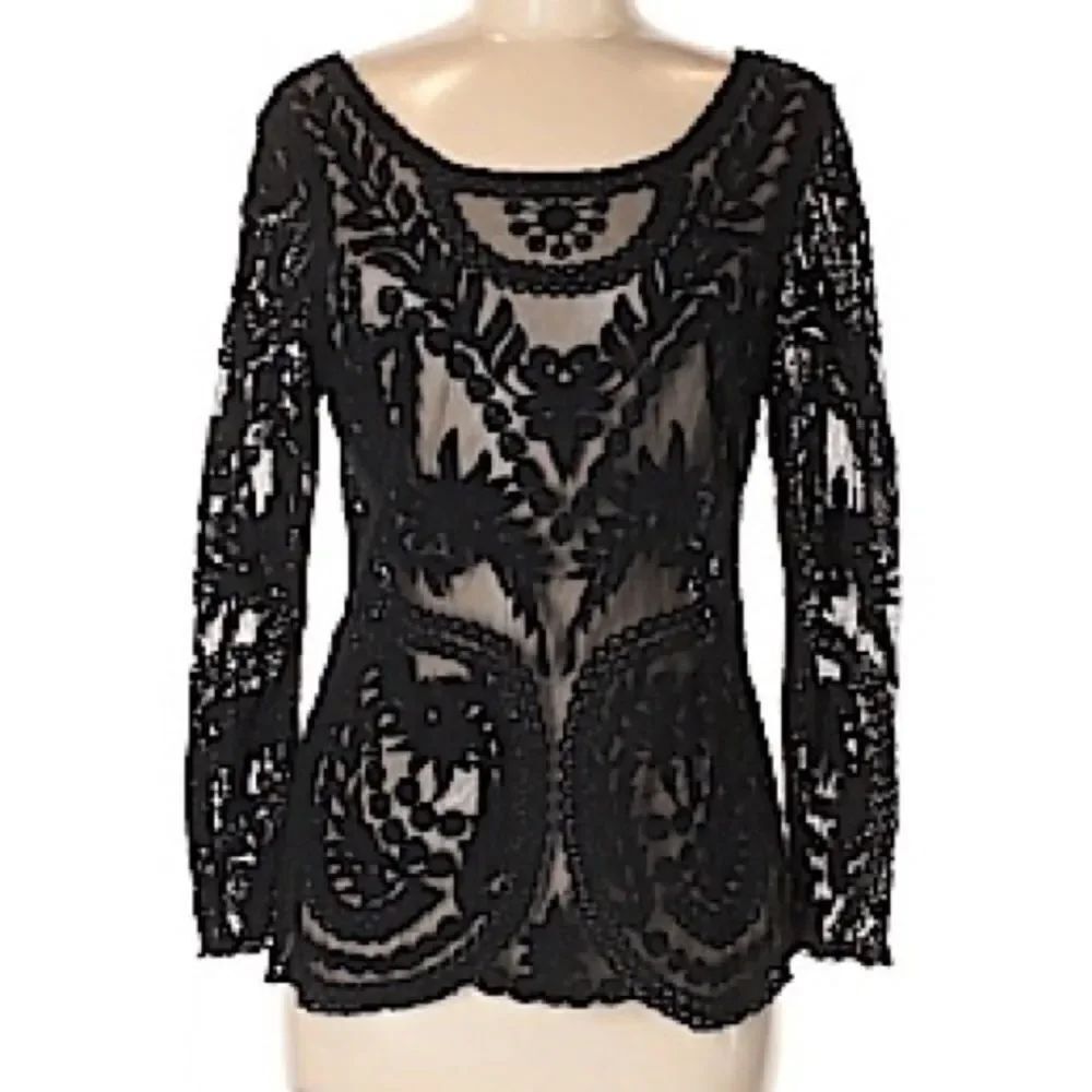 ✨ Express Mesh Embroidered Long Sleeve Top✨ - Picture 2 of 5